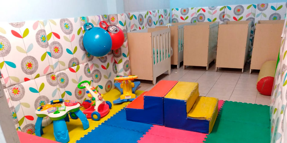 Área de Gimnasio para la estimulación temprana y ejercicios según la etapa de desarrollo de cada bebé